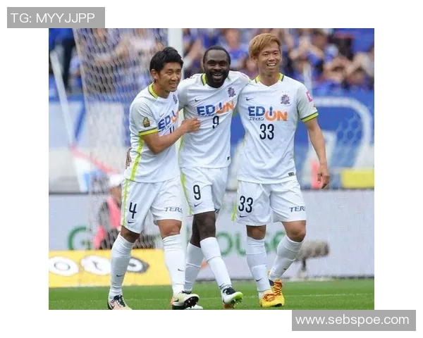 广岛三队对阵神户胜利直播精彩赛事全程回顾与分析 广岛三队对阵神户胜利直播精彩赛事全程回顾与分析