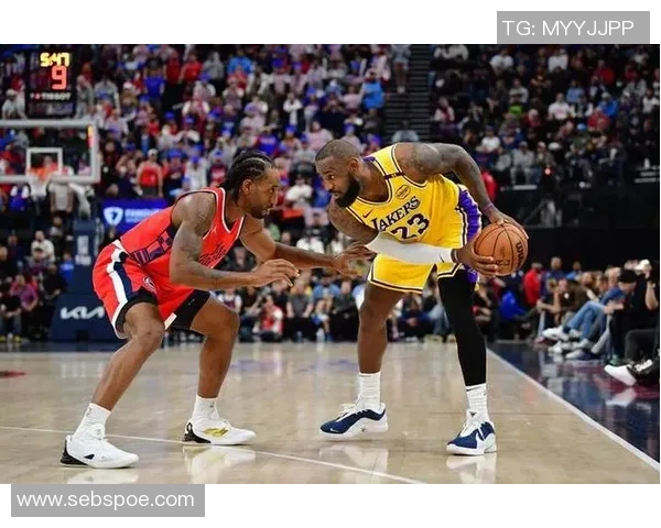 湖人对快船精彩直播播放全程回顾与赛后分析尽在此处